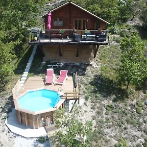 Sur Pilotis Avec Piscine Privee , Lucéram Frankrijk