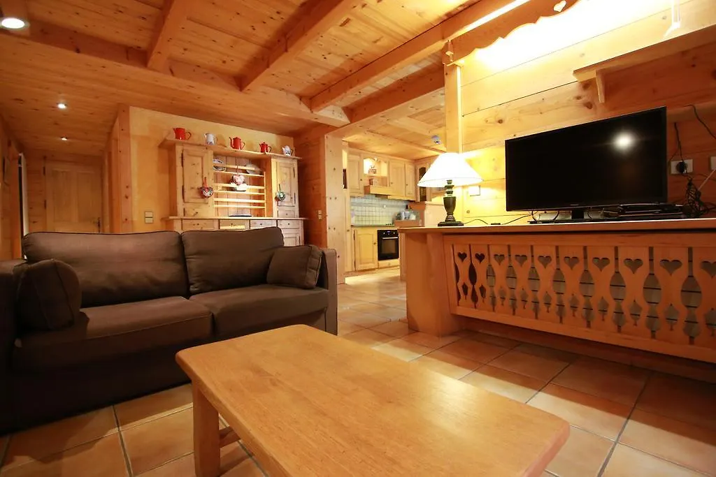 Apartment Ferienwohnung Chez Francine Notre-Dame-de-Bellecombe Frankreich