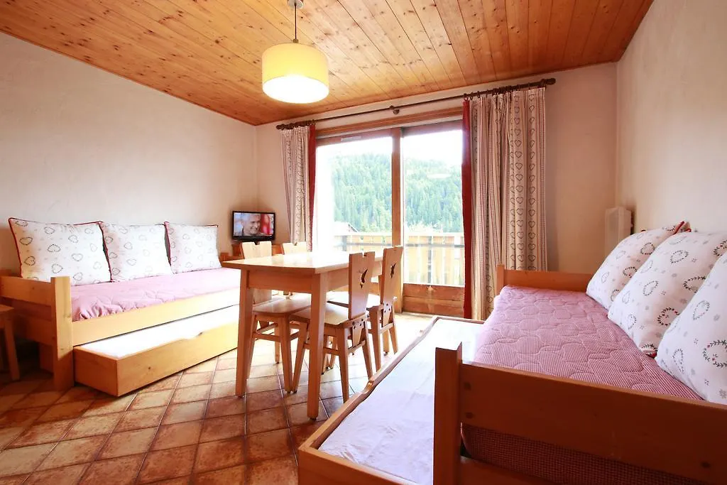 Apartment Ferienwohnung Chez Francine Notre-Dame-de-Bellecombe